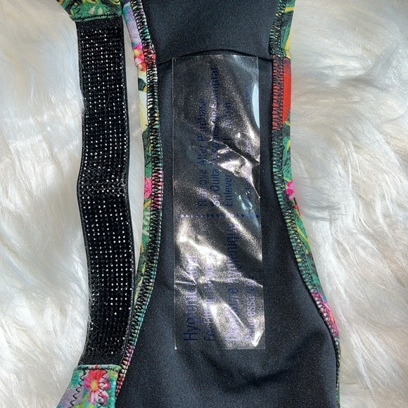 NWOT Victoria’s Secret Bombshell Bikini Brazilian Tropical Top 34DD Bottoms L - Picture 12 of 12